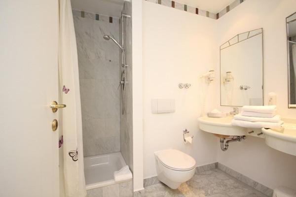 Hotel Residenz Heringsdorf  Esterno foto